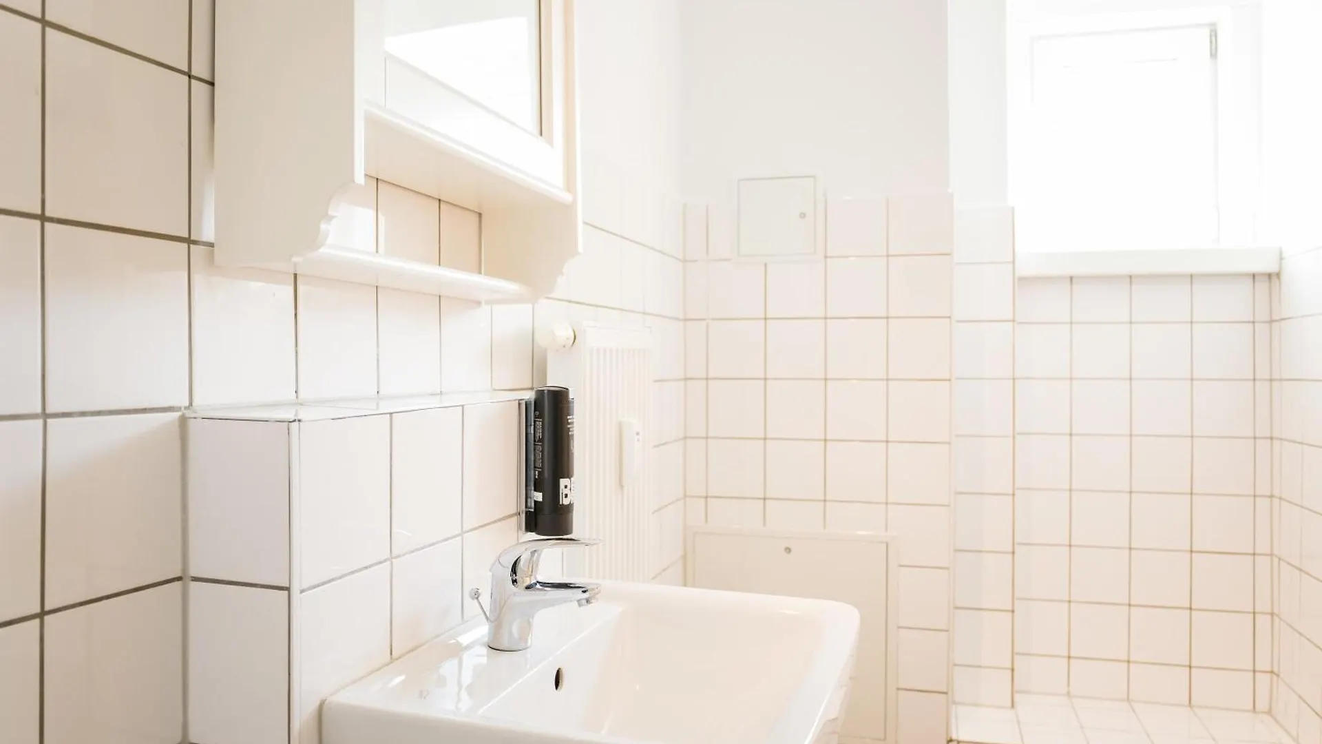 Three Bedroom Plus Big Kitchen Plus Selfcheckin Plus Street Parking Берлин 0*,